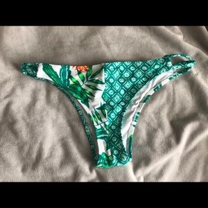 MinkPink bikini bottoms